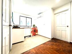 Ceylon Road (D15), Terrace #587199941